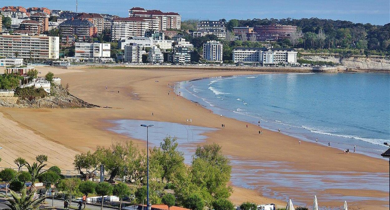 Bajo Con Terraza A 5 Min De La Playa Villa Santander Luaran gambar